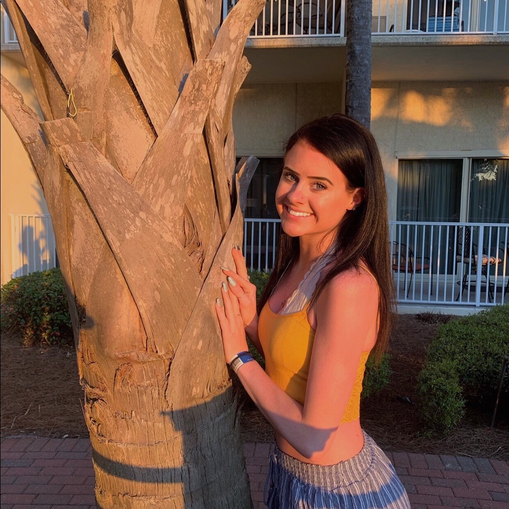 Meet your Posher, Ciara